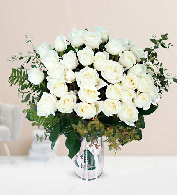 40 White Roses in Vase