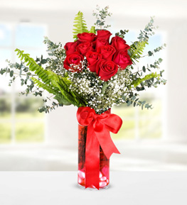 12 Red Roses in Vase