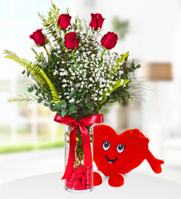 5 Red Roses Heart Pillow