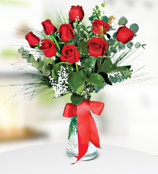 9 Red Roses (Vase)