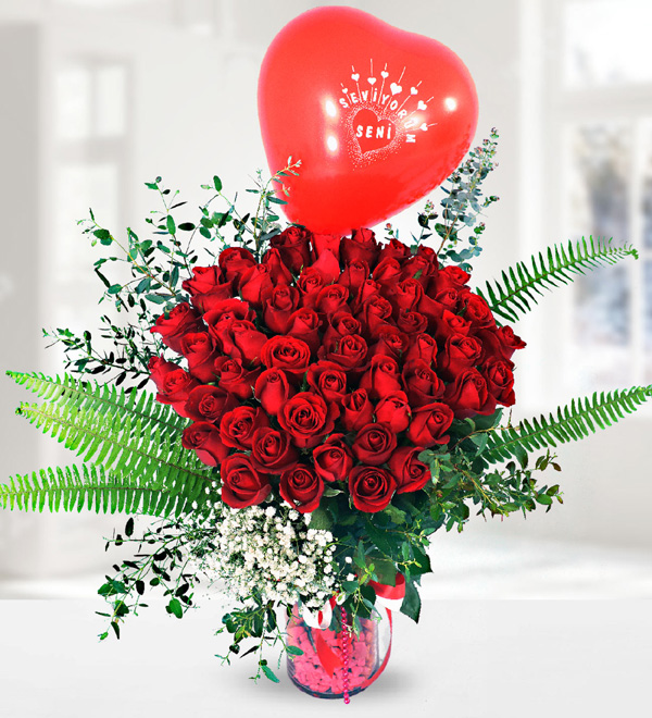125 Red Roses with Balloon