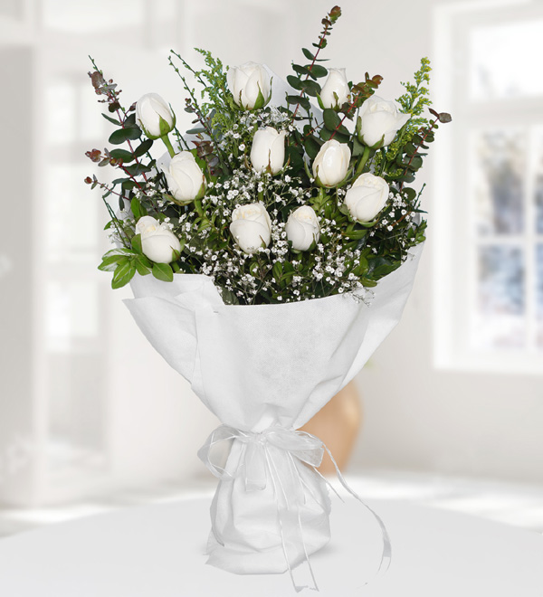 Bouquet of 11 White Roses
