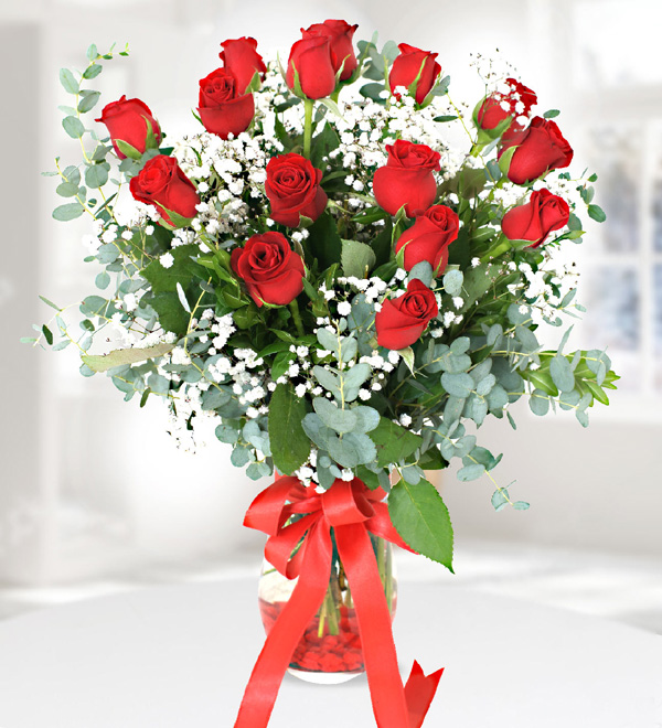 15 Red Roses in Vase (Special)