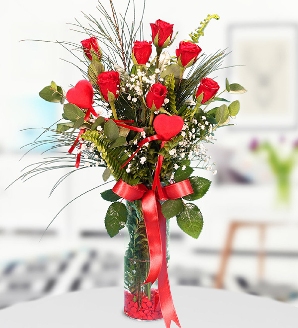 7 Red Roses in Vase with Hearts